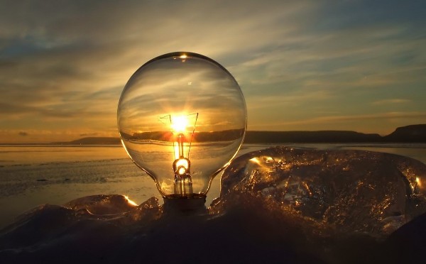 ¿Cantidad de energía producida por el sol?